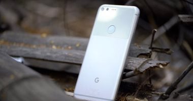 جوجل تستعرض شغفها باللون الرمادي في تسريبات هاتف Pixel 10 الجديد 5 جوجل تستعرض شغفها باللون الرمادي في تسريبات هاتف Pixel 10 الجديد
