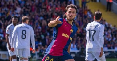 برشلونة يعلن تجديد عقد إيريك جارسيا حتى عام 2030 في صفقة جديدة