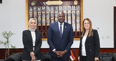 رئيس البريد المصري يستقبل المدير التنفيذي لبريد كوت ديفوار بتعاون جديد