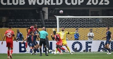 مباراة إس جى وبايرن تعود بلا أهداف مع إلغاء هدف مثير في الشوط الأول