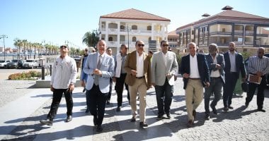 وزير قطاع الأعمال العام يزور المنشآت الفندقية التابعة في رأس البر