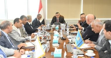 وزير الإسكان يواصل متابعة تقدم عددٍ من مشروعات خدمات مياه الشرب والصرف الصحي