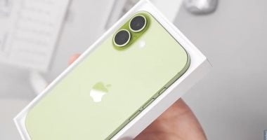 تسريبات جديدة تكشف التصميم الأنيق لجهاز iPhone 17 بلون أخضر لامع 2 تسريبات جديدة تكشف التصميم الأنيق لجهاز iPhone 17 بلون أخضر لامع