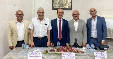 أحمد أبو عبلة ينهي مناقشة رسالة الدكتوراه في جراحة العظام بنجاح