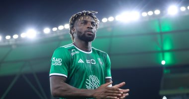 الأهلي السعودي يقرر بيع سانت ماكسيمان قبل بداية الدوري الجديد 5 الأهلي السعودي يقرر بيع سانت ماكسيمان قبل بداية الدوري الجديد