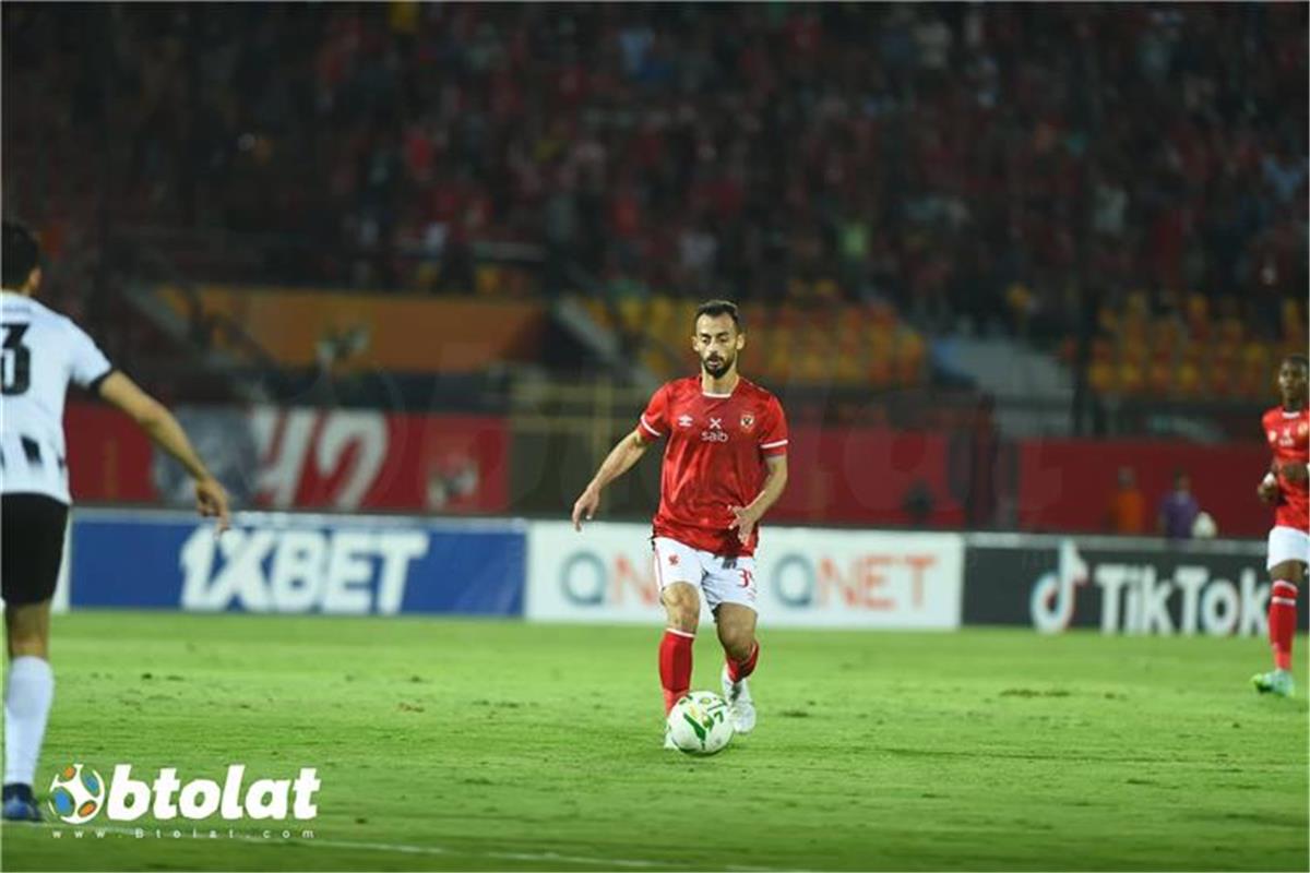 أحمد عبد القادر يوضح موقفه من رحيله عن الأهلي وينفي الانتقال للزمالك 2 أحمد عبد القادر يوضح موقفه من رحيله عن الأهلي وينفي الانتقال للزمالك