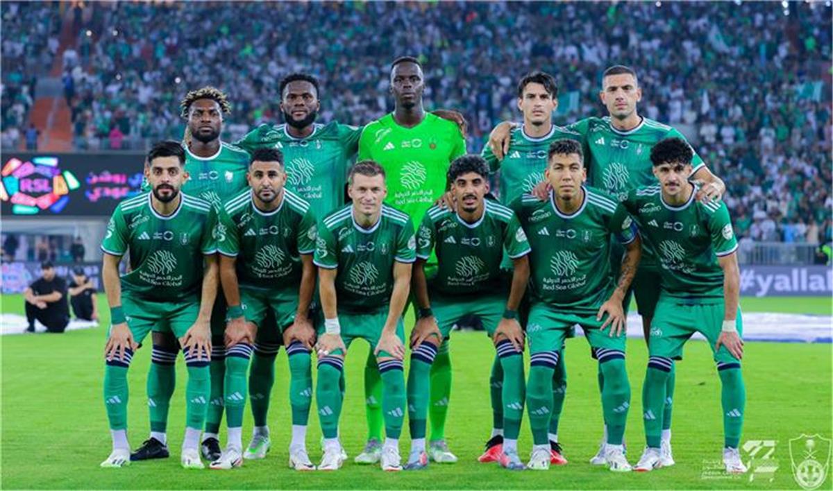 الأهلي السعودي يبلغ لاعبه المحترف بقرار مغادرته الفريق