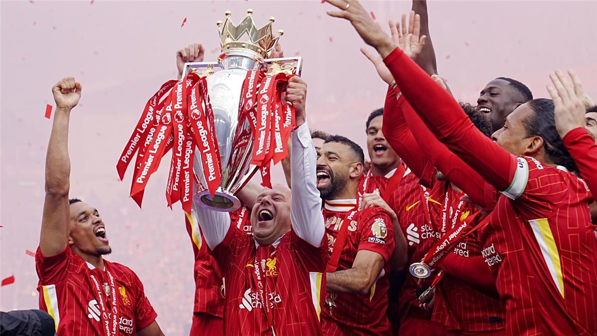 ليفربول يضع عينه على صفقة جديدة سعيًا لتعزيز صفوف الفريق 2 ليفربول يضع عينه على صفقة جديدة سعيًا لتعزيز صفوف الفريق