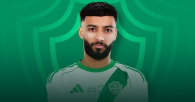 الأهلي السعودي يتعاقد مع نجم الخليج الجديد حتى عام 2028