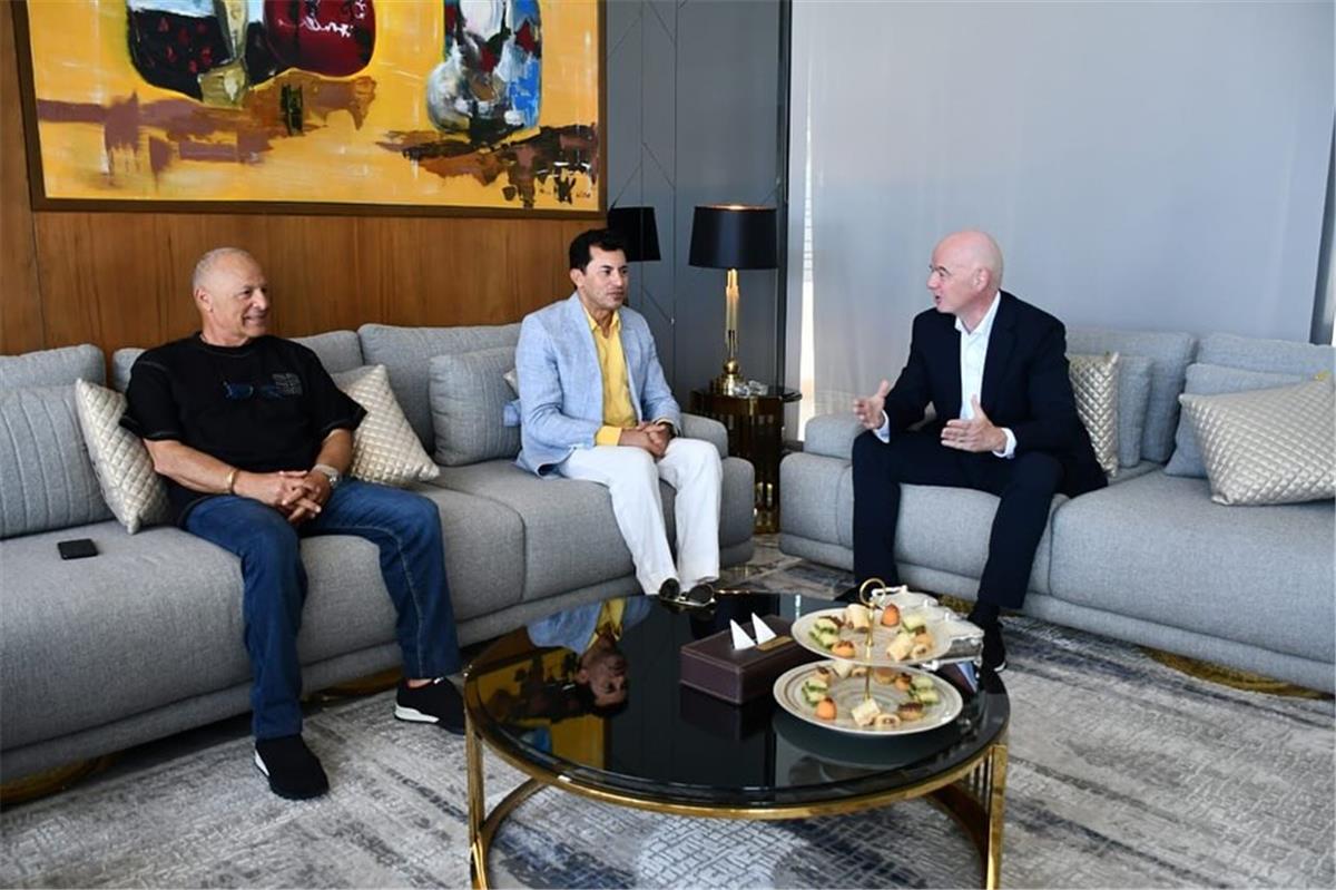 إنفانتينو يشيد بالأهلي ويحدد معايير كرة القدم في مصر 5 إنفانتينو يشيد بالأهلي ويحدد معايير كرة القدم في مصر