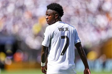 فينيسيوس يضع شروطه على ريال مدريد وسط إغراءات الدوري السعودي