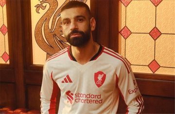 محمد صلاح يودع زميله لويس دياز بعد مغادرته ليفربول