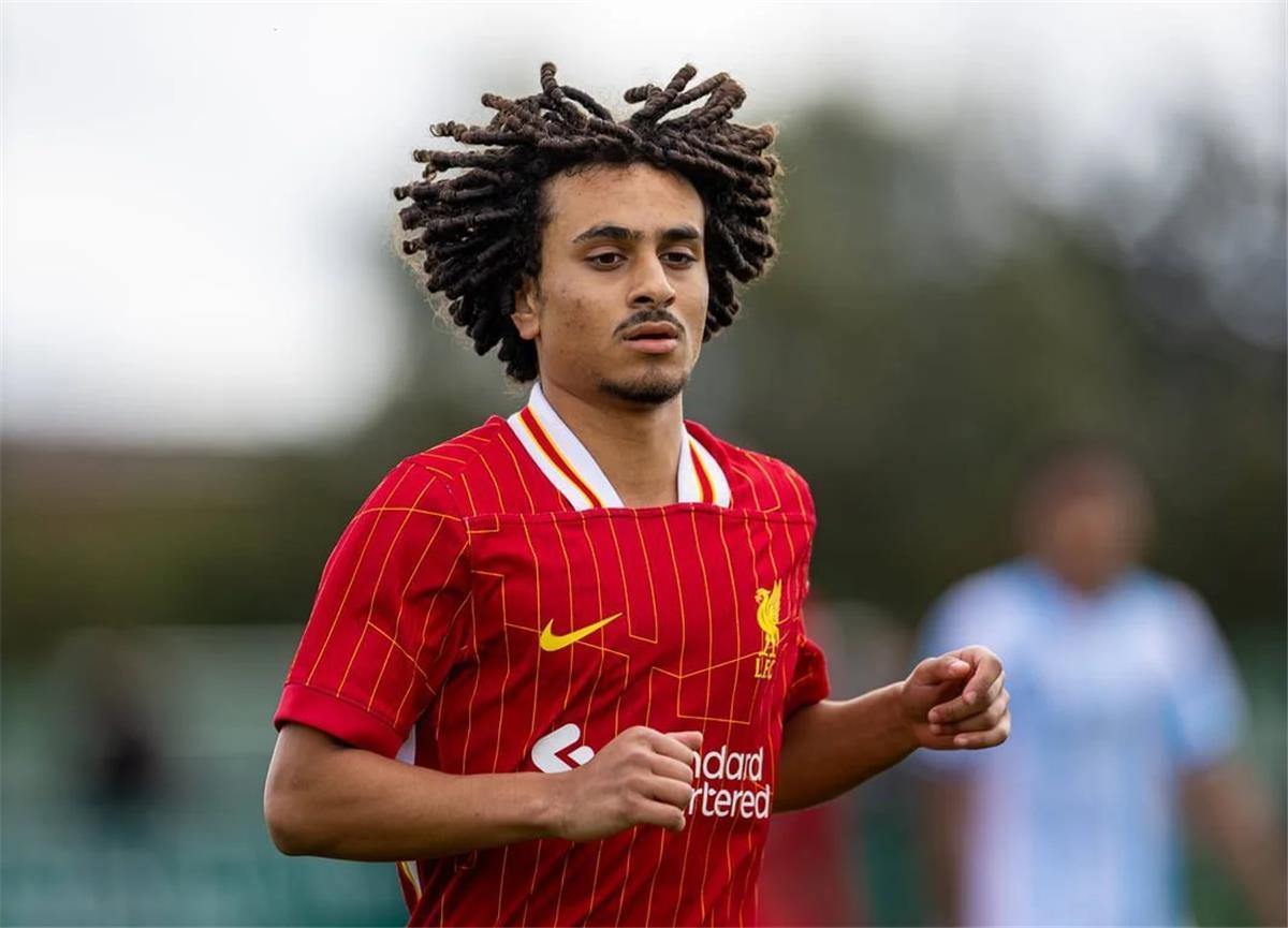 منتخب الشباب المصري يتحدث عن انخراط لاعب ليفربول في معسكر الفراعنة 5 منتخب الشباب المصري يتحدث عن انخراط لاعب ليفربول في معسكر الفراعنة